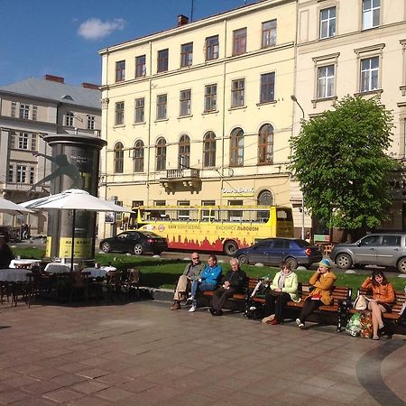Apartments On Prospekt Svobody 24 Lviv Kültér fotó